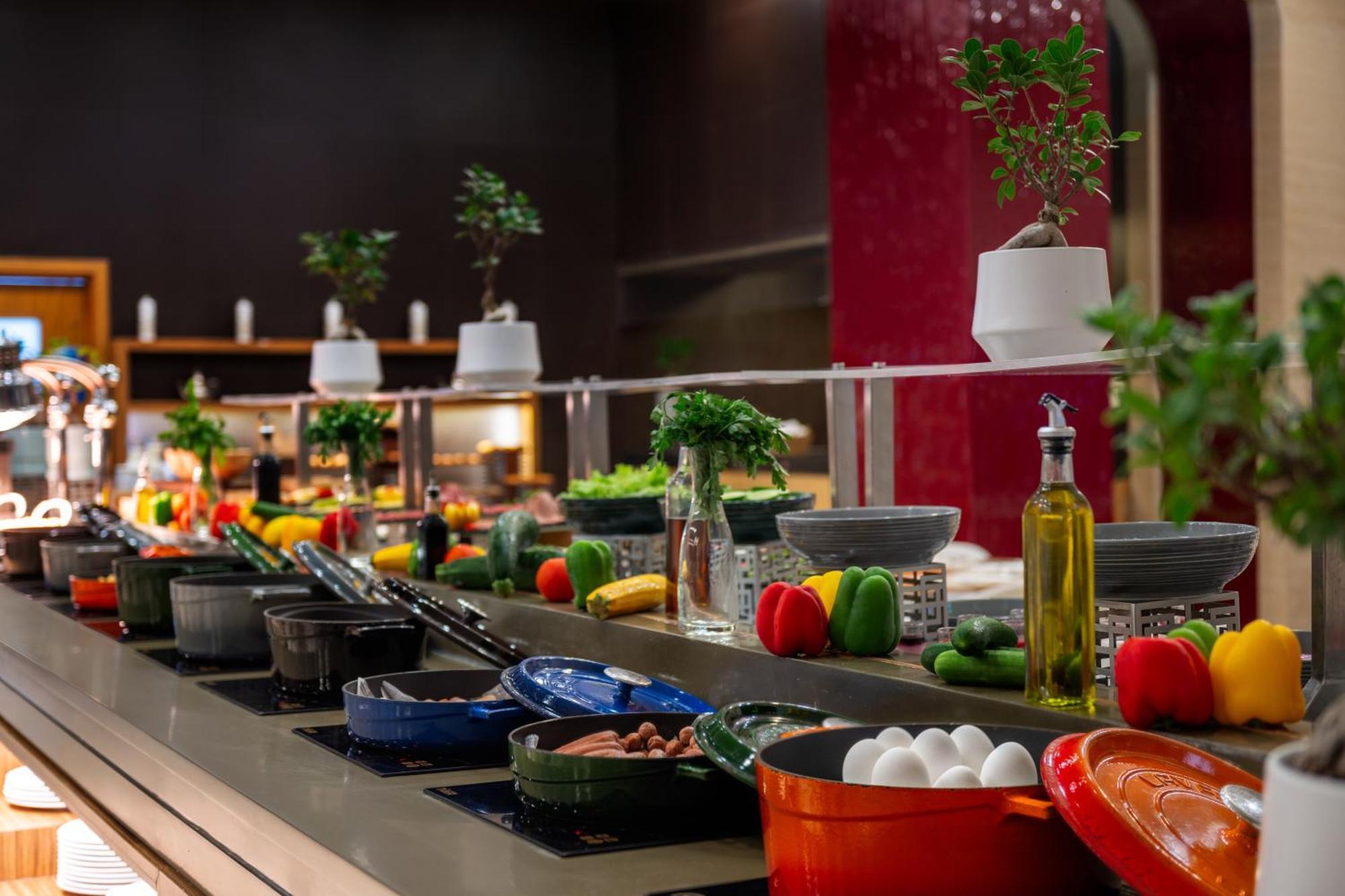 Aparthotel Adagio Fujairah Bagian luar foto